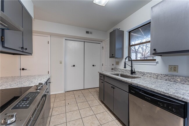 Building Photo - 317 Copper Oaks Dr