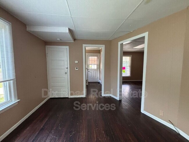 Building Photo - 112 Heaton Ave