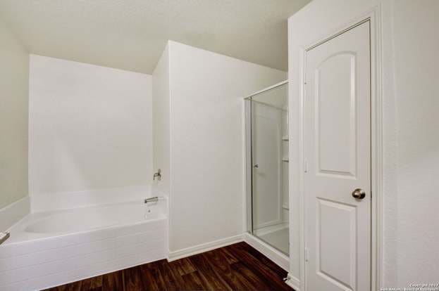 Building Photo - 765 Greenway Trl