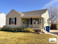 Building Photo - Charming 2BD/2BA Home with a Full Basement!