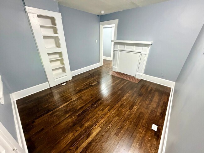 Building Photo - 406 Highland Ave