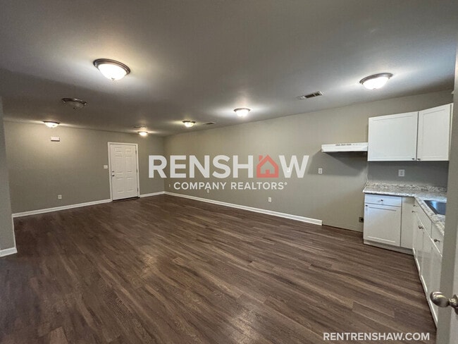 Building Photo - 440 Joe Joyner Rd