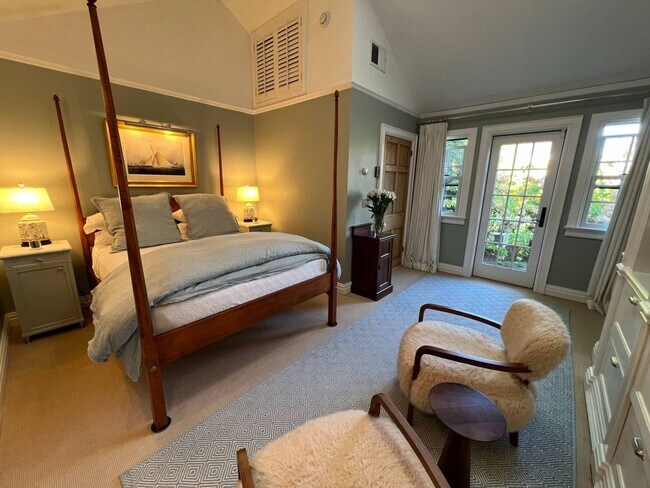 Building Photo - 23 Howard St