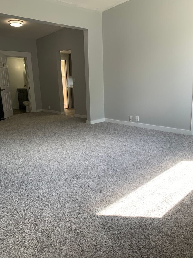 Building Photo - Snohomish Charmer!