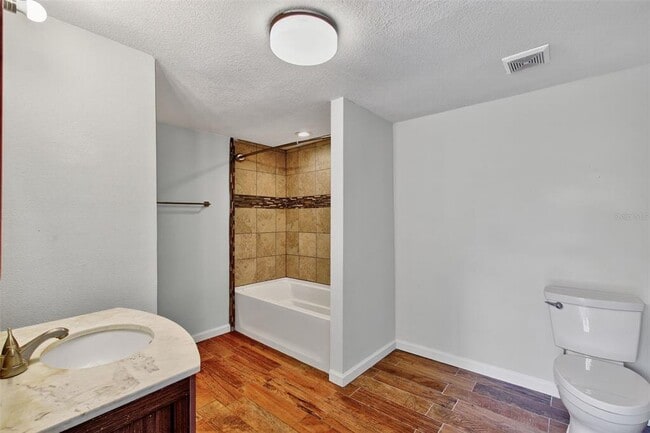 Building Photo - 178 Lee St