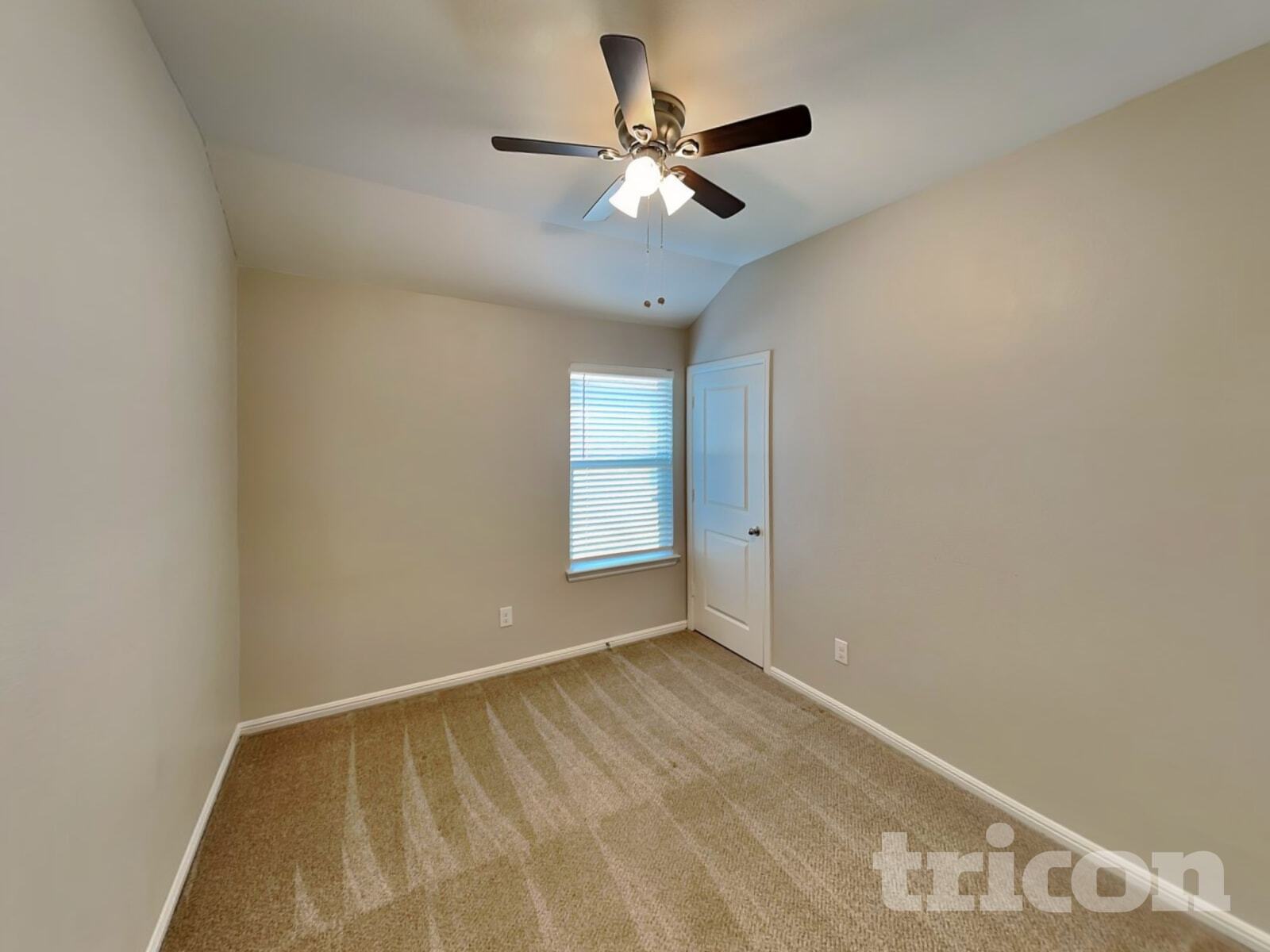 Building Photo - 324 Foxhunter St