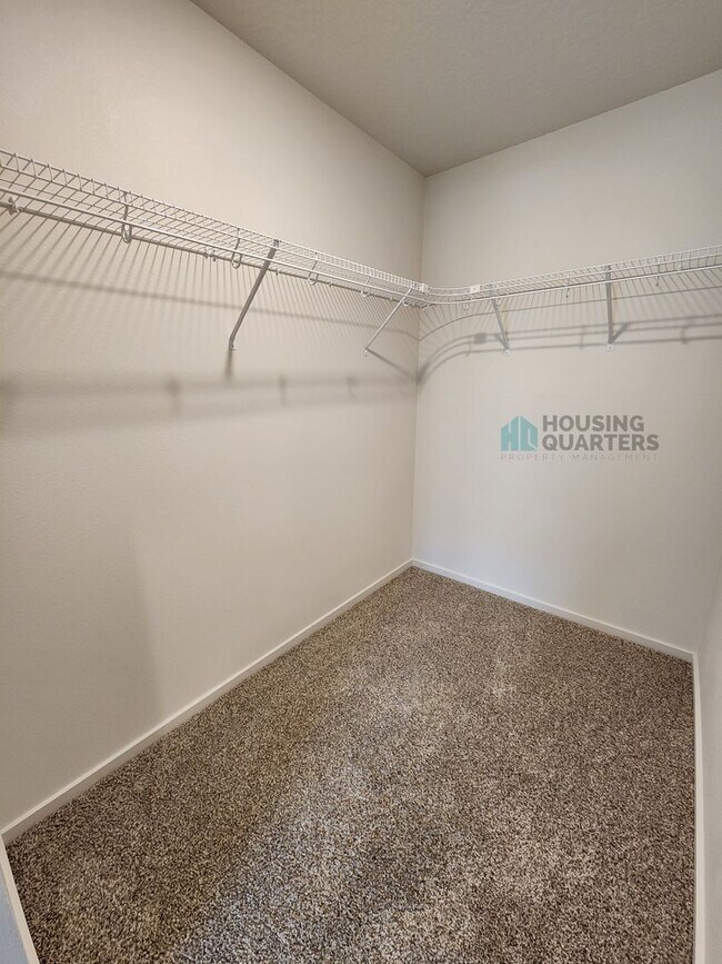 Building Photo - Beautiful, modern, 3 bedroom home!	Newly built, Single-level living in Deer Park!