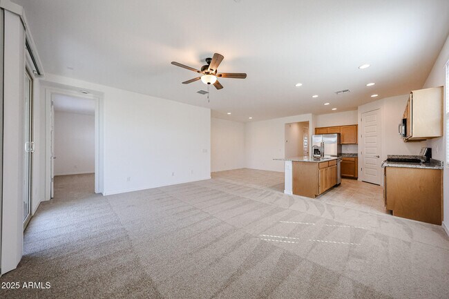 Building Photo - 25148 N 172nd Dr