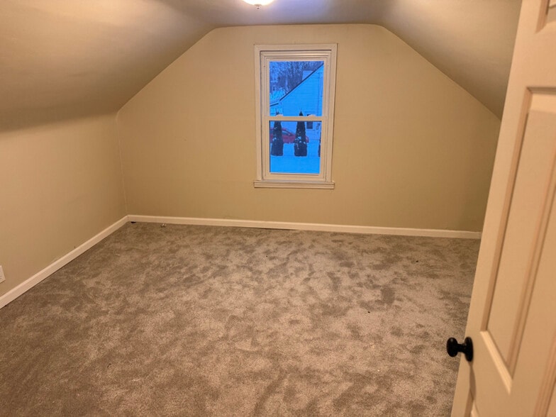 Building Photo - 418 S Wiley St