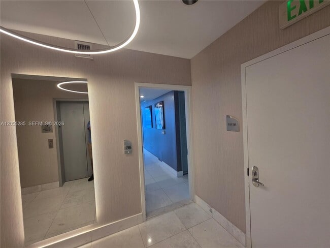 Building Photo - 17121 Collins Ave