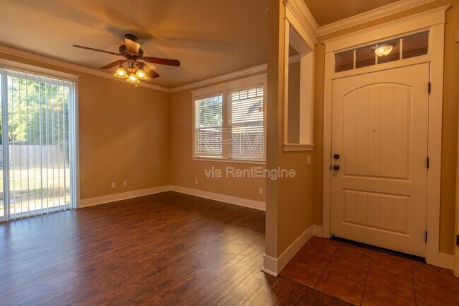 Building Photo - 2537 Plymouth Oaks Ct