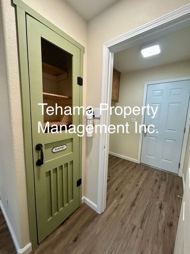 Building Photo - Newly remodeled 4 bedroom 2 bathroom