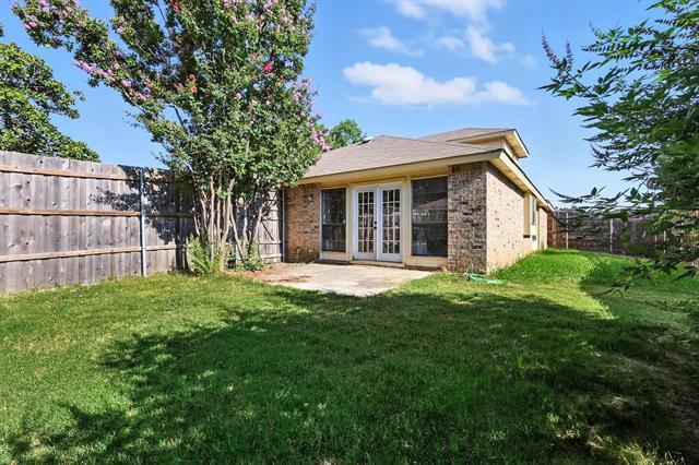 Building Photo - 990 Acorn Dr