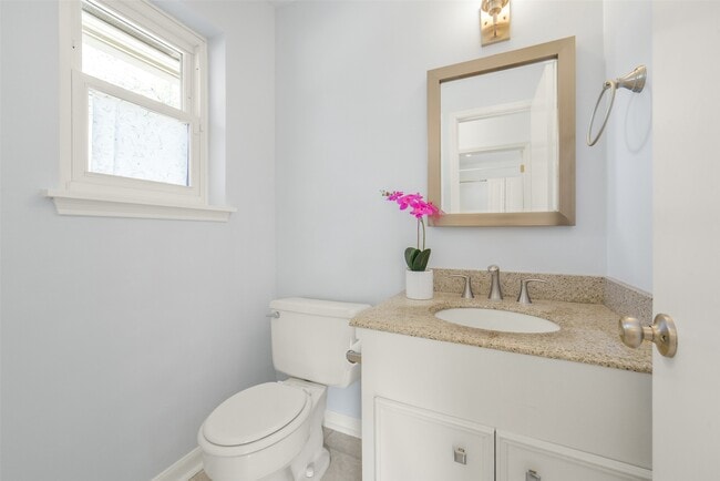 Building Photo - 8415 Braesdale Ln