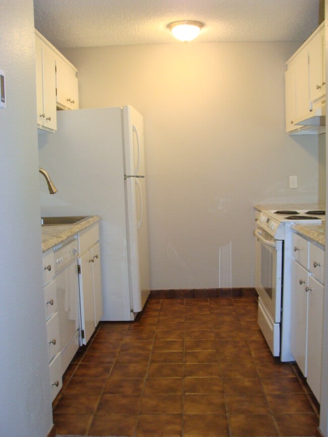 Building Photo - 414 W Beaver Creek Blvd