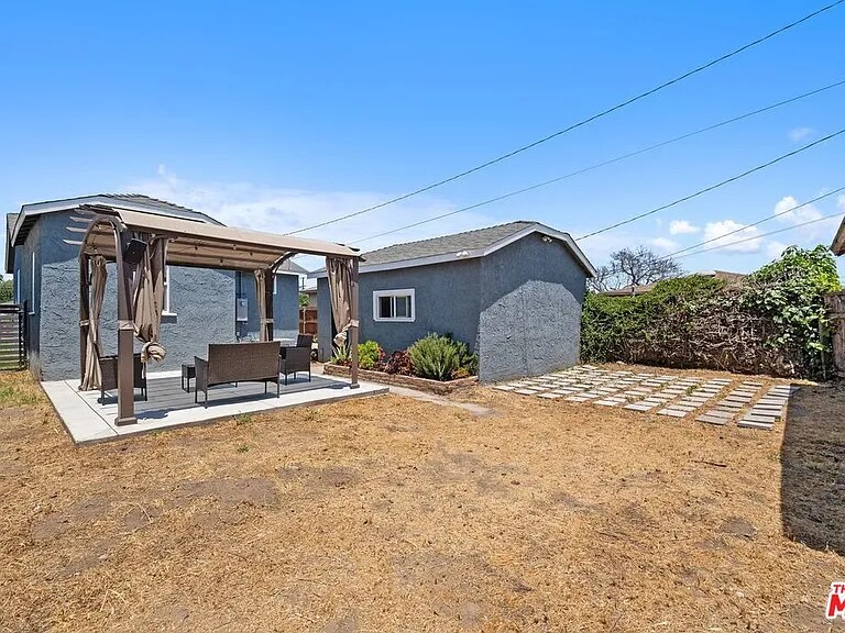 Back yard - 672 E 119th St