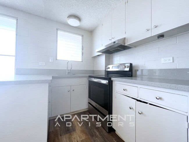 Building Photo - 3215 Hoolulu Street-#2