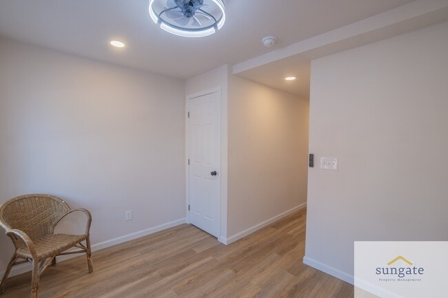 Building Photo - 1911 Eastern Ave