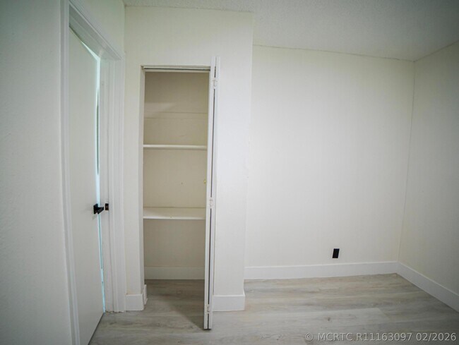 Building Photo - 412 Columbus Pkwy