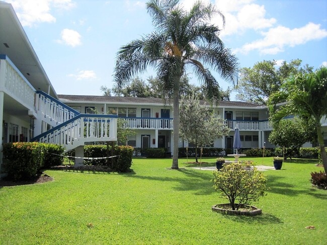 Building Photo - 281 Tilford N