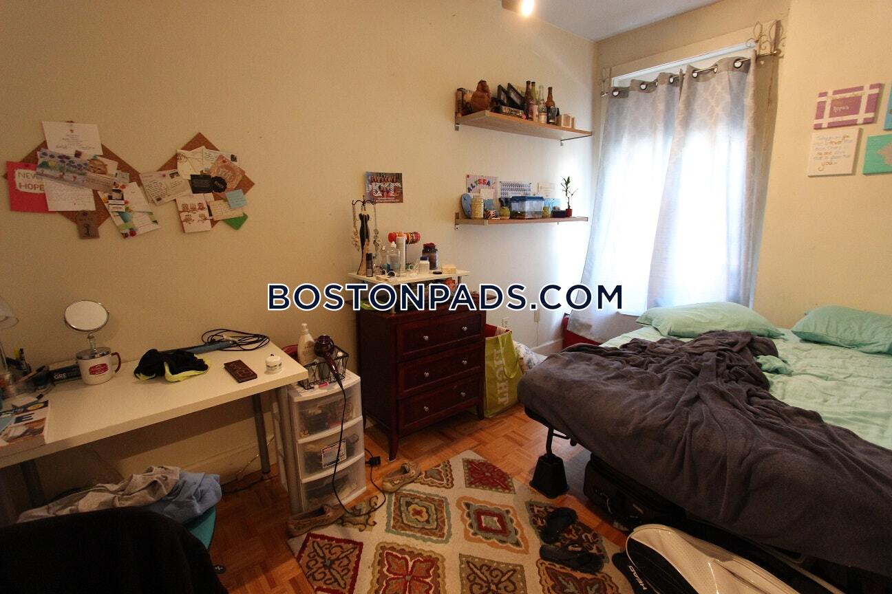 Building Photo - 616 Columbus Ave