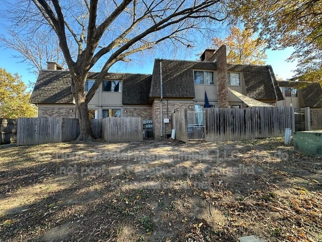 Building Photo - 1708 E 97th St