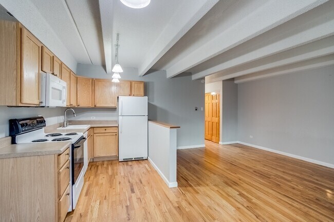 Building Photo - 50 N Clarkson St