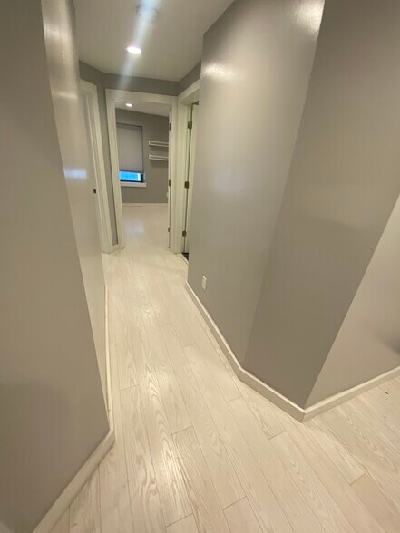 Building Photo - 471 Massachusetts Ave