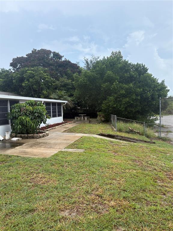 Building Photo - 3690 Dale Ct