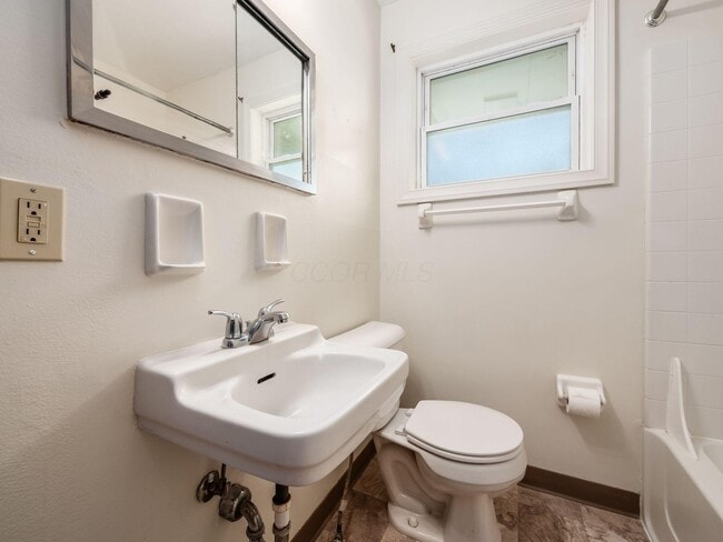 Building Photo - 1140 Eastfield Rd