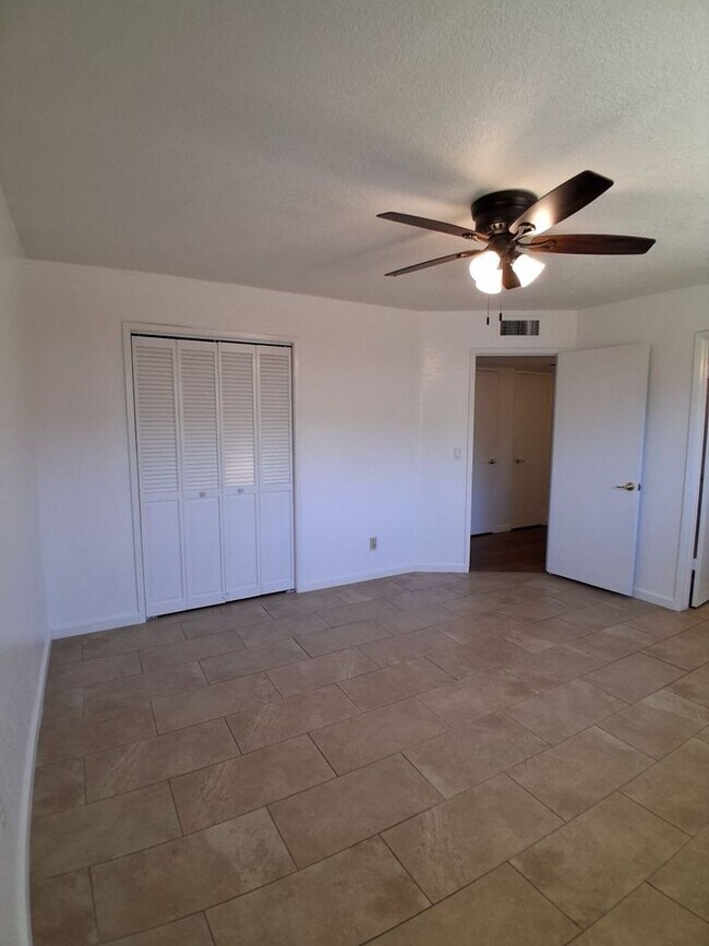 Building Photo - Updated Single-Story 3BR Home with Spacious Living Areas & Convenient Location!