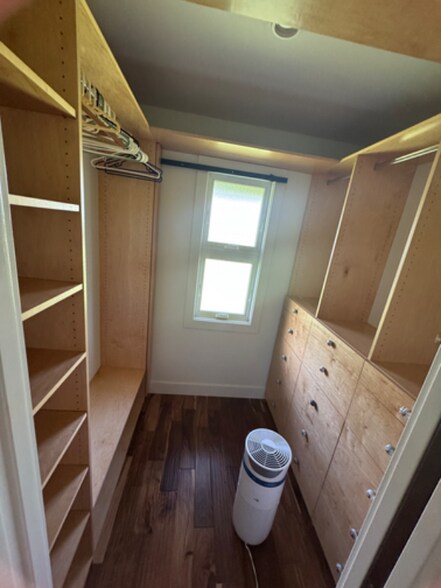 Building Photo - 4831E Kapaka St