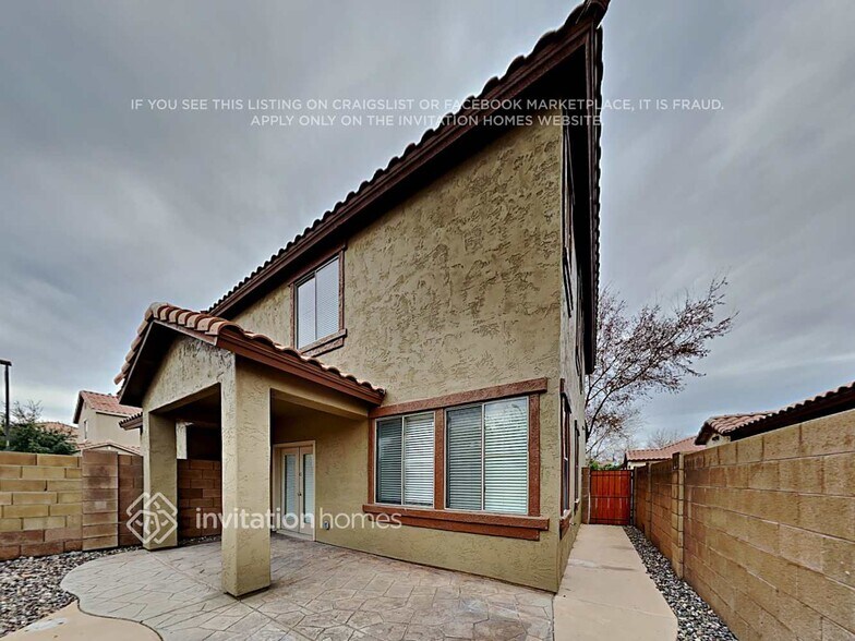 Building Photo - 6369 S Forest Ave