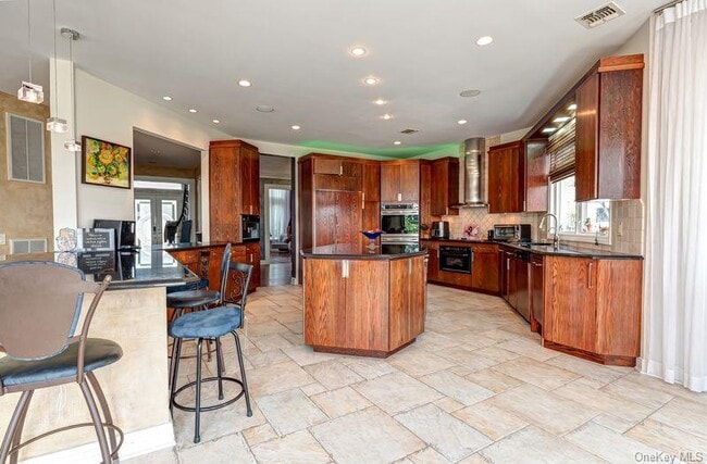 Building Photo - 37 Crescent Cove Cir