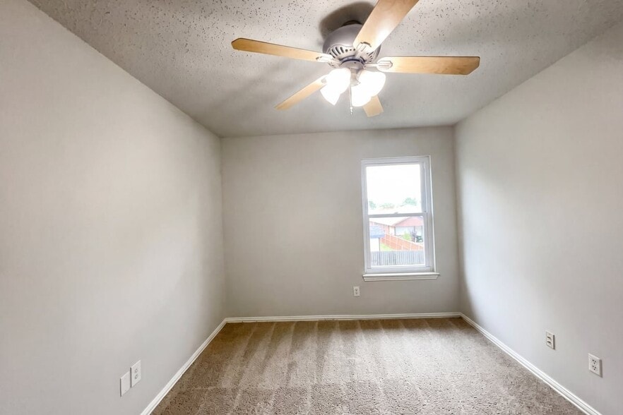 Building Photo - 1405 Turtle Cove Dr