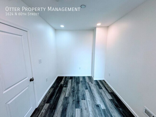 Building Photo - 1624 N 60th St