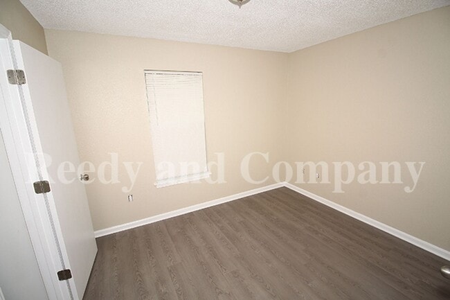 Building Photo - 4780 Hillbrook Rd