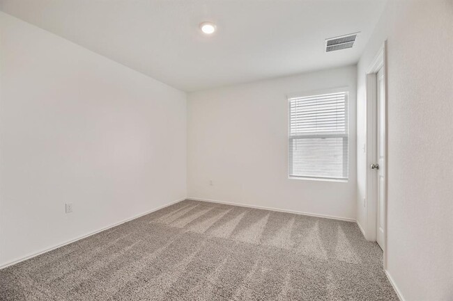 Building Photo - 10713 Steinbeck Dr