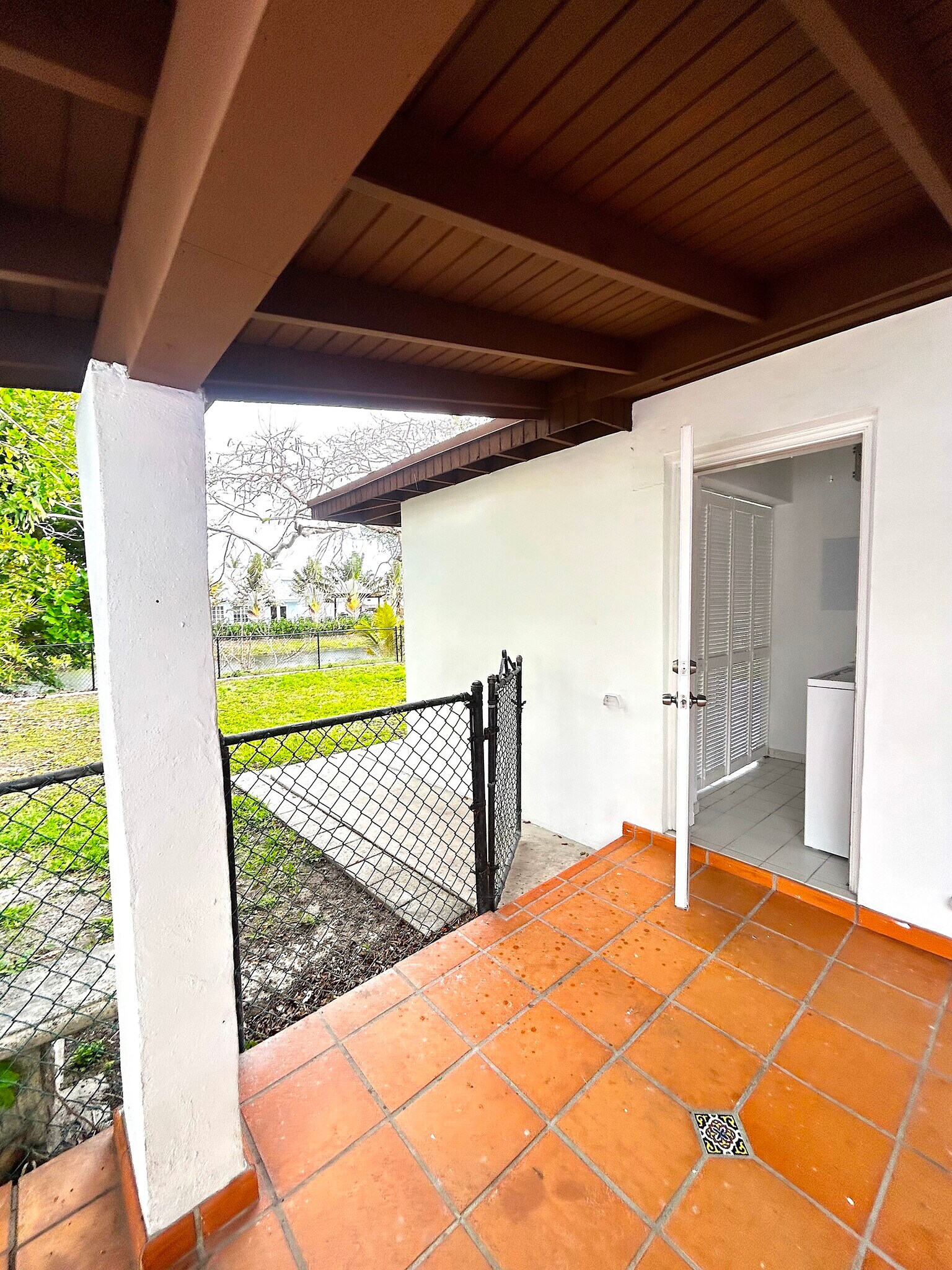 Building Photo - 6001 SW 116th Ave