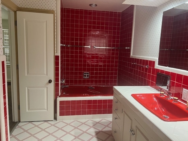 Bathroom (separate tub and shower) - 517 Sunset Dr SW