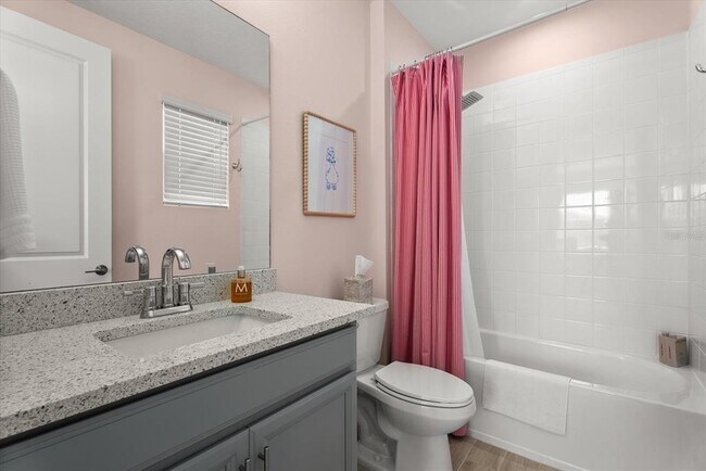 Building Photo - 15360 Isla Palma Ln