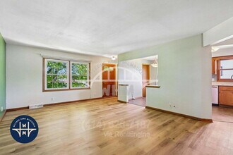 Building Photo - 3559 S 33rd St
