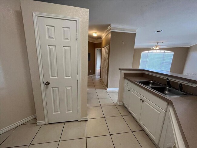 Building Photo - 4305 Bayside Village Dr