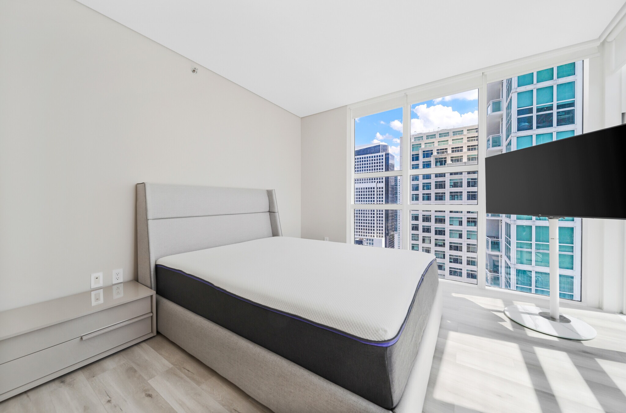 Building Photo - 951 Brickell Ave
