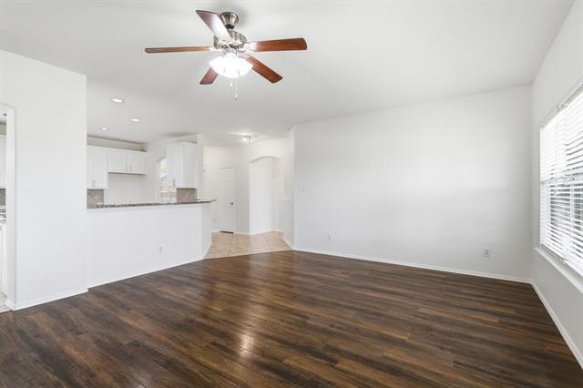 Building Photo - 15636 Gatehouse Dr