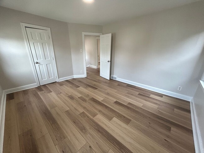 Building Photo - LARGE WESTSIDE FULLY REHABBED HOME -  3 be...