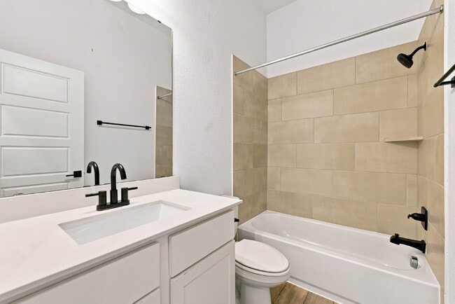 Building Photo - 12653 Dragonfly Ln