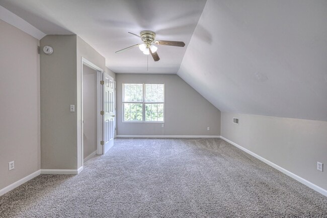 Building Photo - 405 Sandi Ct