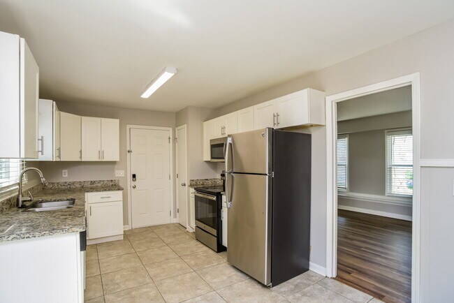 Building Photo - 365 Clover Hitch Dr