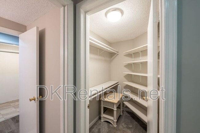 Building Photo - 3067 Steeplechase Dr